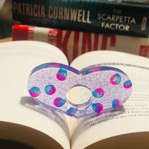 📚Cool Unique Handmade Free Hand Page Holder